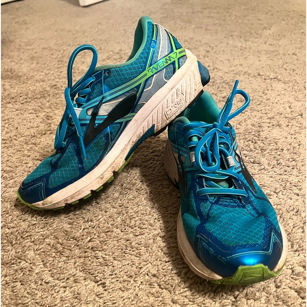 Gently Worn Brooks Ravenna Sneaker
